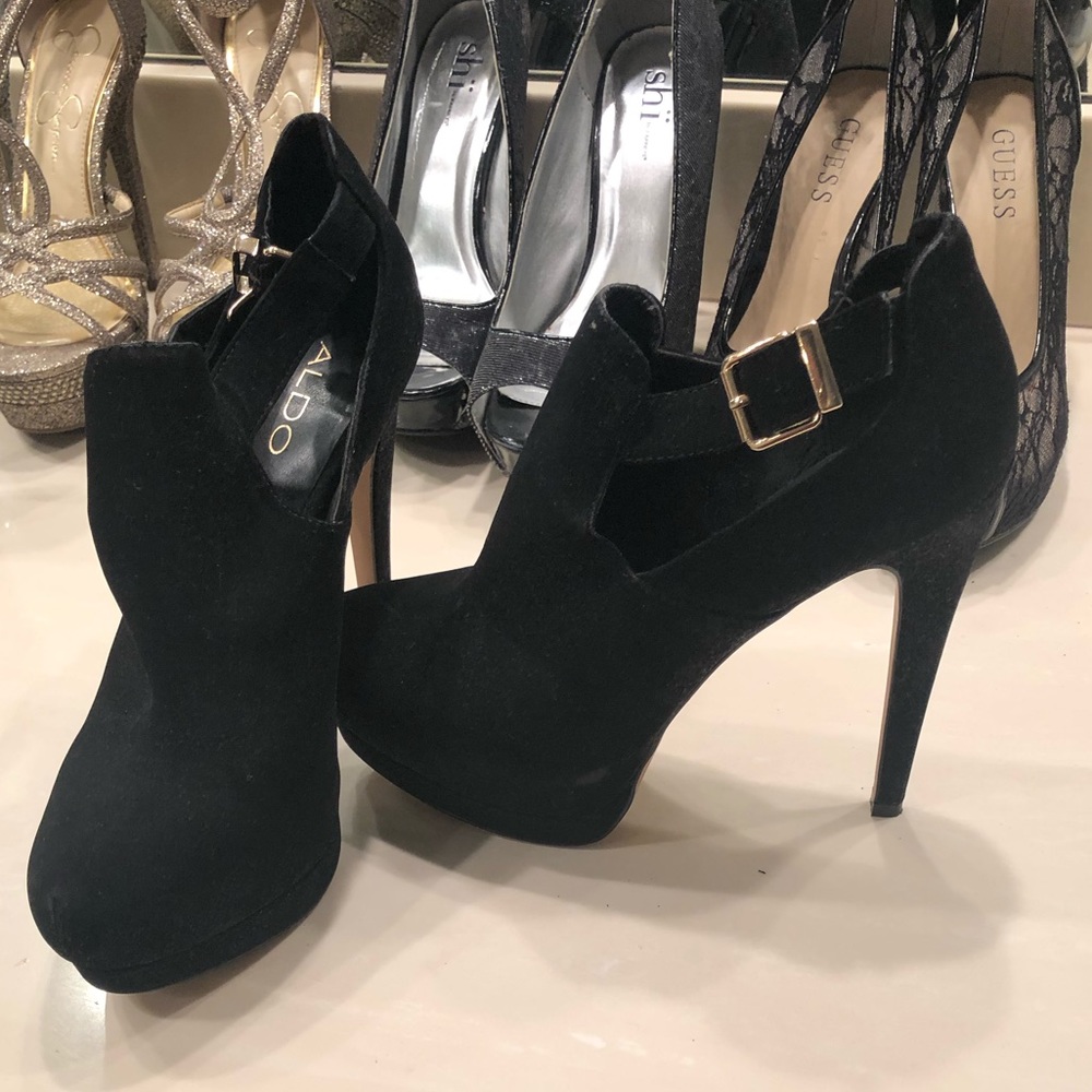 Aldo suede shoes 8.5